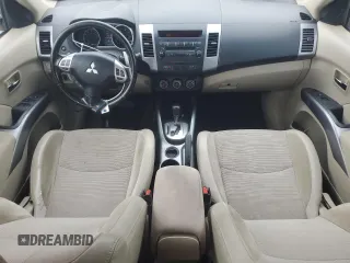 2011 Mitsubishi Outlander SE z VIN JA4AS3AW6BU007141, wystawiony jako Copart lot #60045045 z przebiegiem 180 020 mil mil oraz Czysty tytuł • Clean title. Historia ofert i sprzedaży dostępna na DreamBid. Obrazek 8.