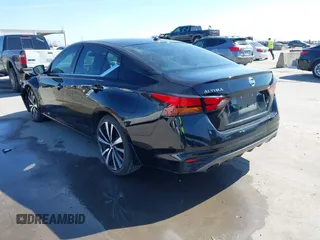 2020 Nissan Altima 2.5 SR with VIN 1N4BL4CV3LC119264, listed as a IAAI auction lot 41593154 with 74,808 mi miles. Bid and sale history available at carsss.com. Image 3.