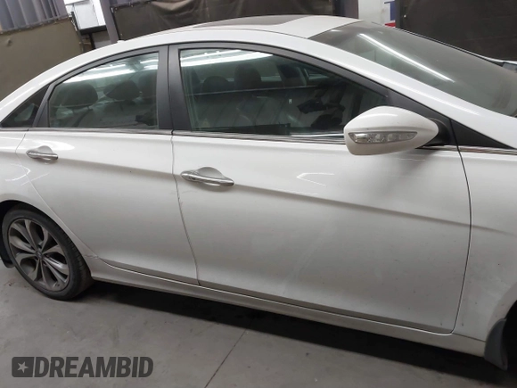 2013 Hyundai Sonata Limited with VIN 5NPEC4ABXDH616673, listed as a IAAI auction lot 41132659 with 170,958 mi miles and . Bid and sale history available at carsss.com. Image 13.