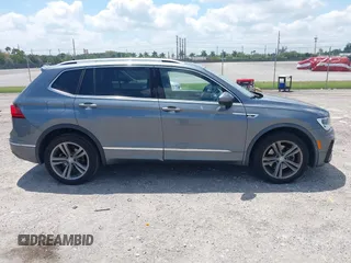 2018 Volkswagen Tiguan SEL with VIN 3VV3B7AX9JM178291, listed as a IAAI auction lot 42033485 with 65,641 mi miles and . Bid and sale history available at DreamBid. Image 13.