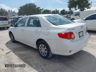 2010 Toyota Corolla z VIN 1NXBU4EE0AZ198321, wystawiony jako IAAI lot #42768590 z przebiegiem 149 543 mil mil oraz . Historia ofert i sprzedaży dostępna na DreamBid. Obrazek 3.