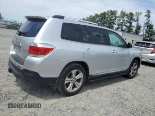 2013 Toyota Highlander Limited с VIN 5TDDK3EH5DS264104, выставлен на аукционе Copart как лот 61415115 с пробегом 110 745 миль миль и Чистый • Clean title. История ставок и продаж доступна на DreamBid. Изображение 3.