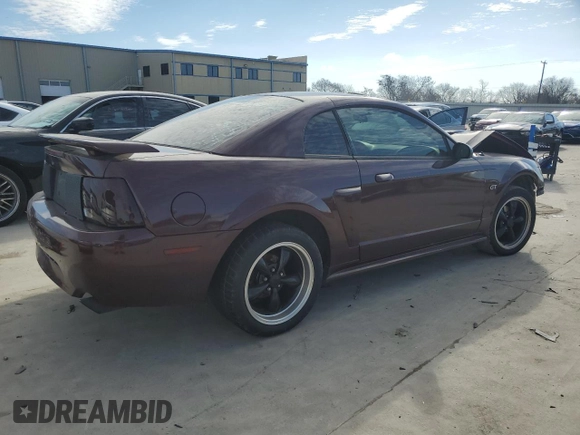 2003 Ford Mustang GT Deluxe with VIN 1FAFP42XX3F305326, listed as a Copart auction lot 42689215 with 0 mi miles and Salvage Title. Bid and sale history available at carsss.com. Image 3.