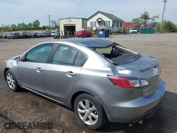2011 Mazda Mazda3 i Touring with VIN JM1BL1VGXB1372499, listed as a IAAI auction lot 42112283 with 98,564 mi miles. Bid and sale history available at carsss.com. Image 3.