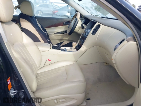 2009 Infiniti EX Journey z VIN JNKAJ09E39M900864, wystawiony jako IAAI lot #41457632 z przebiegiem 185 338 mil mil oraz . Historia ofert i sprzedaży dostępna na DreamBid. Obrazek 5.