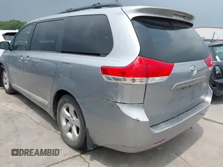 2013 Toyota Sienna LE AAS with VIN 5TDKK3DC0DS300178, listed as a IAAI auction lot 42189800 with 265,568 mi miles and . Bid and sale history available at DreamBid. Image 3.