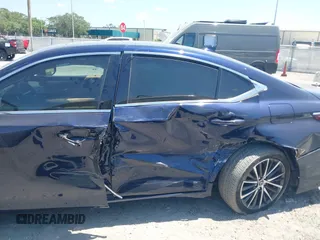 2022 Lexus ES 350 z VIN 58ADZ1B15NU121923, wystawiony jako IAAI lot #42137107 z przebiegiem 44 480 mil mil oraz . Historia ofert i sprzedaży dostępna na DreamBid. Obrazek 6.