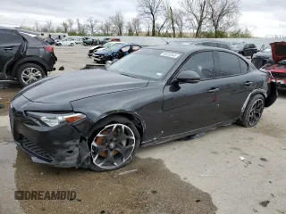 2021 Alfa Romeo Giulia z VIN ZARFAMAN3M7639209, wystawiony jako Copart lot #50536345 z przebiegiem Nie podano mil oraz Szkoda całkowita • Salvage title. Historia ofert i sprzedaży dostępna na DreamBid. Obrazek 1.
