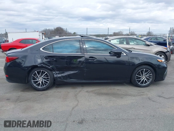 2018 Lexus ES with VIN 58ABK1GG0JU088946, listed as a IAAI auction lot 41720270 with 154,064 mi miles. Bid and sale history available at carsss.com. Image 13.