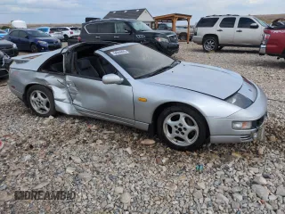 1993 Nissan 300ZX z VIN GCZ32546193, wystawiony jako Copart lot #54944495 z przebiegiem 140 834 mil mil oraz Szkoda całkowita • Salvage title. Historia ofert i sprzedaży dostępna na DreamBid. Obrazek 4.