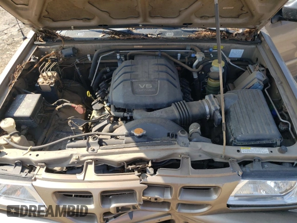 2002 Isuzu Rodeo S with VIN 4S2CK58W924327316, listed as a Copart auction lot 68512854 with 110,826 mi miles and Salvage Title. Bid and sale history available at DreamBid. Image 12.