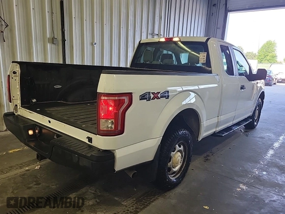 2015 Ford F-150 XLT z VIN 1FTFX1EF7FKD06649, wystawiony jako IAAI lot #42615380 z przebiegiem 177 590 mil mil oraz . Historia ofert i sprzedaży dostępna na DreamBid. Obrazek 37.