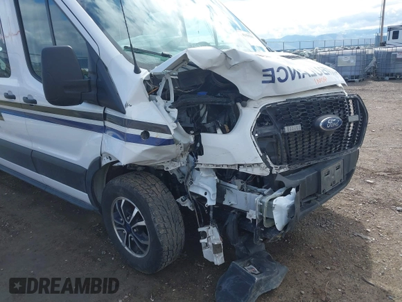 2022 Ford Transit z VIN 1FDBR1CG6NKA76214, wystawiony jako IAAI lot #42150218 z przebiegiem Nie podano mil oraz . Historia ofert i sprzedaży dostępna na DreamBid. Obrazek 6.