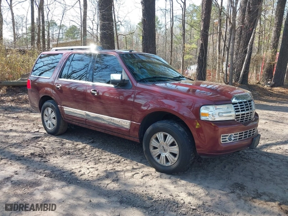 2012 Lincoln Navigator with VIN 5LMJJ2H51CEL08839, listed as a IAAI auction lot 41921925 with 430,163 mi miles. Bid and sale history available at carsss.com. Image 1.