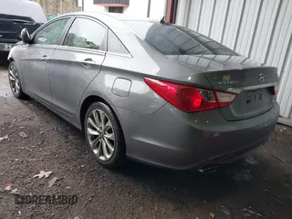 2013 Hyundai Sonata Limited with VIN 5NPEC4AB4DH543218, listed as a IAAI auction lot 41740769 with 247,531 mi miles and . Bid and sale history available at carsss.com. Image 3.