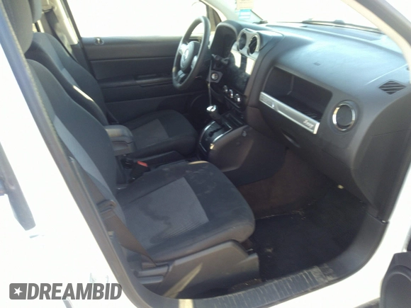 2014 Jeep Compass Sport with VIN 1C4NJCBB7ED508470, listed as a IAAI auction lot 41760536 with 133,628 mi miles and . Bid and sale history available at DreamBid. Image 5.
