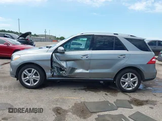2013 Mercedes-Benz M 350 with VIN 4JGDA5HB9DA242959, listed as a IAAI auction lot 42447266 with 90,782 mi miles and . Bid and sale history available at DreamBid. Image 14.