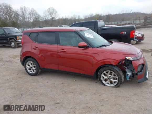 2022 Kia Soul LX with VIN KNDJ23AU8N7836980, listed as a IAAI auction lot 41871840 with 47,162 mi miles. Bid and sale history available at carsss.com. Image 13.