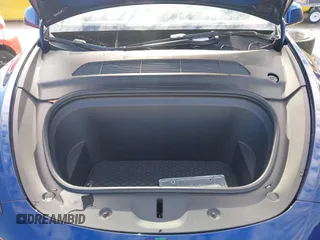 2022 Tesla Model Y Long Range with VIN 7SAYGDEE6NF318372, listed as a IAAI auction lot 41526857 with 26,083 mi miles and . Bid and sale history available at carsss.com. Image 10.