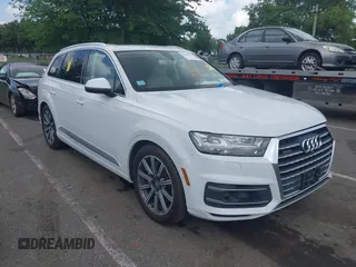 2017 Audi Q7 Prestige z VIN WA1VAAF74HD008517, wystawiony jako IAAI lot #42707318 z przebiegiem 112 499 mil mil oraz . Historia ofert i sprzedaży dostępna na DreamBid. Obrazek 1.