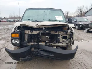 2010 Ford Econoline Passenger XL with VIN 1FMNE1BW5ADA57279, listed as a IAAI auction lot 41036937 with 259,841 mi miles and . Bid and sale history available at DreamBid. Image 12.