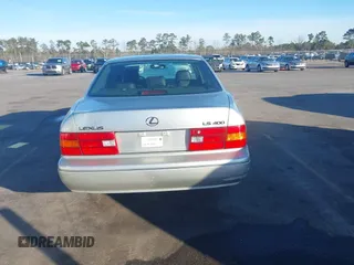 2000 Lexus LS 400 with VIN JT8BH28F9Y0181339, listed as a IAAI auction lot 41589304 with 252,625 mi miles. Bid and sale history available at carsss.com. Image 16.