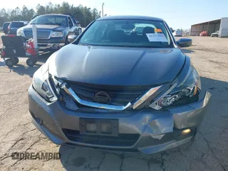 2018 Nissan Altima 2.5 SR with VIN 1N4AL3AP9JC109524, listed as a IAAI auction lot 41177265 with 253,800 mi miles. Bid and sale history available at carsss.com. Image 6.