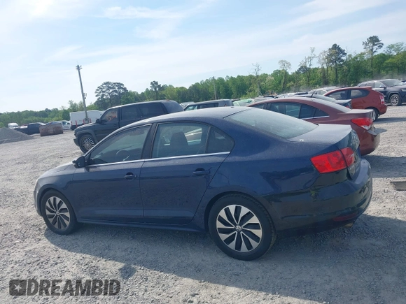 2012 Volkswagen Jetta SE with VIN 3VWDP7AJ0CM473070, listed as a IAAI auction lot 42084526 with 127,243 mi miles and . Bid and sale history available at DreamBid. Image 13.