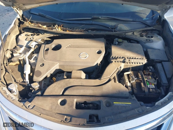 2015 Nissan Altima 2.5 with VIN 1N4AL3AP4FC280561, listed as a IAAI auction lot 41684704 with 130,991 mi miles. Bid and sale history available at carsss.com. Image 10.