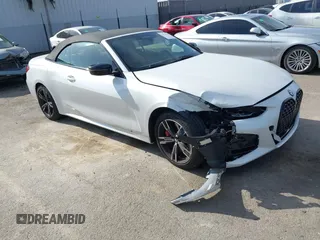 2024 BMW 4 Series M440i xDrive z VIN WBA63AT04RCP14967, wystawiony jako IAAI lot #42031020 z przebiegiem Nie podano mil oraz . Historia ofert i sprzedaży dostępna na DreamBid. Obrazek 1.