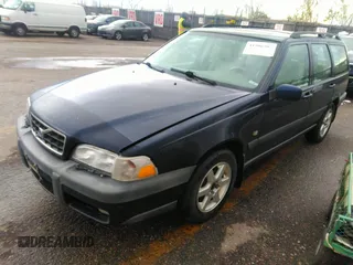 1999 Volvo V70 XC with VIN YV1LZ56D7X2617138, listed as a IAAI auction lot 41906507 with 157,817 mi miles. Bid and sale history available at carsss.com. Image 2.