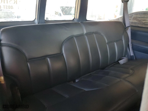 1996 Chevrolet Tahoe with VIN 3GNEK18R1TG137075, listed as a Copart auction lot 73995594 with 268,898 mi miles and Non Repairable. Bid and sale history available at carsss.com. Image 10.