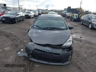 2012 Toyota Prius c One with VIN JTDKDTB31C1029950, listed as a IAAI auction lot 41223112 with 117,660 mi miles. Bid and sale history available at carsss.com. Image 13.