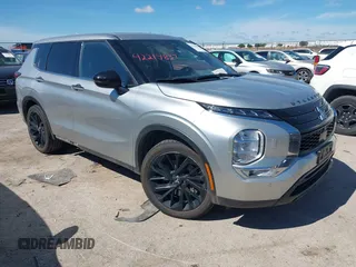 2022 Mitsubishi Outlander SE with VIN JA4J4UA86NZ071057, listed as a IAAI auction lot 42214837 with 60,390 mi miles and . Bid and sale history available at DreamBid. Image 1.