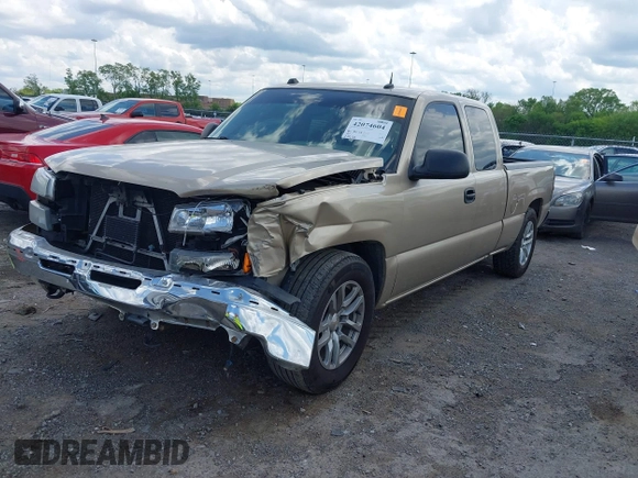 2004 Chevrolet Silverado 1500 LS with VIN 2GCEC19T141134218, listed as a IAAI auction lot 42074604 with 229,100 mi miles and . Bid and sale history available at DreamBid. Image 2.