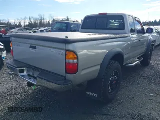 2003 Toyota Tacoma with VIN 5TEWN72NX3Z267678, listed as a IAAI auction lot 41528271 with 190,914 mi miles. Bid and sale history available at carsss.com. Image 4.
