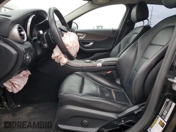 2017 Mercedes-Benz C 300 с VIN 55SWF4KB1HU218927, выставлен на аукционе Copart как лот 84212684 с пробегом Не указан миль и Списание • Salvage title. История ставок и продаж доступна на DreamBid. Изображение 7.