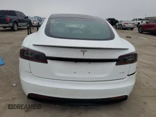 2021 Tesla Model S Plaid с VIN 5YJSA1E6XMF455258, выставлен на аукционе Copart как лот 43788675 с пробегом Не указан миль и Списание • Salvage title. История ставок и продаж доступна на DreamBid. Изображение 6.