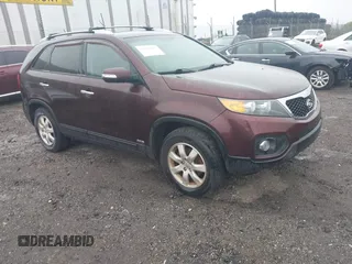 2012 Kia Sorento LX z VIN 5XYKTDA29CG253193, wystawiony jako IAAI lot #42368425 z przebiegiem Nie podano mil oraz . Historia ofert i sprzedaży dostępna na DreamBid. Obrazek 1.