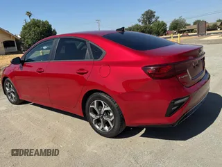 2021 Kia Forte LXS z VIN 3KPF24AD6ME359525, wystawiony jako Copart lot #61786145 z przebiegiem 86 508 mil mil oraz Szkoda całkowita • Salvage title. Historia ofert i sprzedaży dostępna na DreamBid. Obrazek 3.