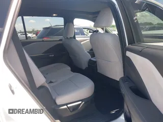 2025 Lexus TX 350 with VIN 5TDAAAA69SS014733, listed as a IAAI auction lot 42481473 with 1,592 mi miles and . Bid and sale history available at DreamBid. Image 8.