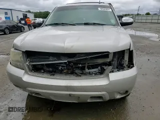 2008 Chevrolet Suburban LTZ with VIN 3GNFK16398G150750, listed as a Copart auction lot 70668964 with 281,440 mi miles and Salvage Title. Bid and sale history available at carsss.com. Image 12.