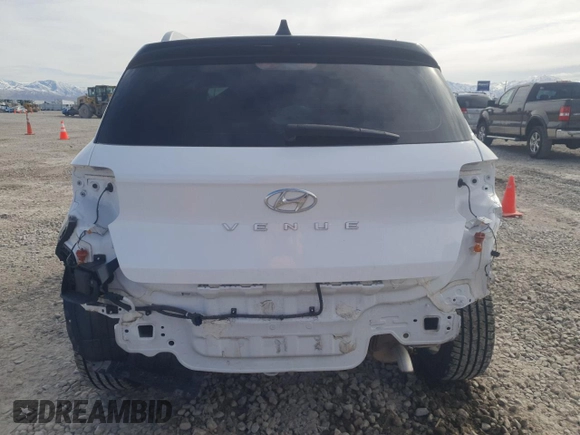 2022 Hyundai Venue SEL with VIN KMHRC8A38NU156823, listed as a Copart auction lot 49323595 with 41,618 mi miles and Salvage Title. Bid and sale history available at DreamBid. Image 6.