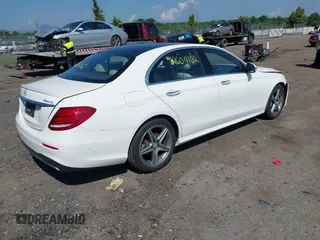 2017 Mercedes-Benz E 300 Luxury с VIN WDDZF4KB3HA058028, выставлен на аукционе IAAI как лот 42604102 с пробегом 70 078 миль миль и . История ставок и продаж доступна на DreamBid. Изображение 4.