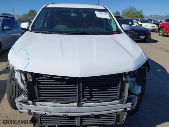 2019 Chevrolet Traverse LT Cloth with VIN 1GNERGKW7KJ203638, listed as a IAAI auction lot 41852018 with 98,677 mi miles. Bid and sale history available at carsss.com. Image 13.