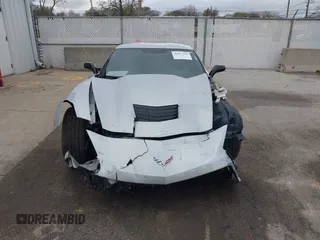 2015 Chevrolet Corvette Z51 3LT z VIN 1G1YM2D74F5114985, wystawiony jako IAAI lot #42077336 z przebiegiem 52 965 mil mil oraz . Historia ofert i sprzedaży dostępna na DreamBid. Obrazek 13.