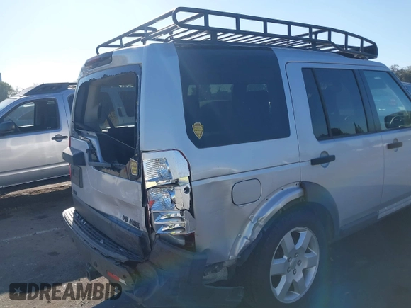 2006 Land Rover LR3 HSE with VIN SALAG25496A351587, listed as a IAAI auction lot 41237490 with 143,056 mi miles. Bid and sale history available at carsss.com. Image 6.