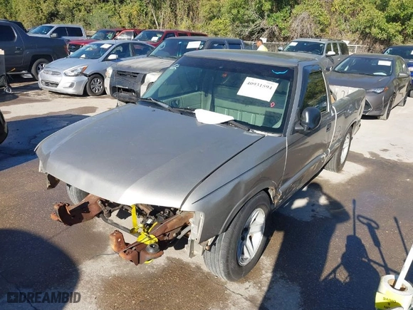 1999 Isuzu Hombre S with VIN 1GGCS1449X8650367, listed as a IAAI auction lot 40931594 with 1 mi miles. Bid and sale history available at carsss.com. Image 2.