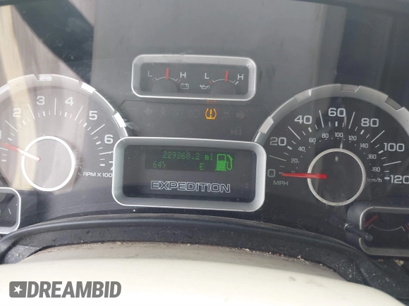 2009 Ford Expedition SSV with VIN 1FMFU16519EB19954, listed as a IAAI auction lot 41630332 with 229,368 mi miles and . Bid and sale history available at DreamBid. Image 7.