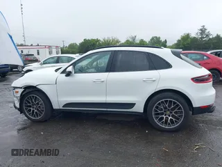2016 Porsche Macan S with VIN WP1AB2A59GLB47204, listed as a IAAI auction lot 42512482 with 146,586 mi miles and . Bid and sale history available at DreamBid. Image 14.